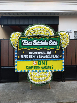 Papan Bunga Duka di Padanan
