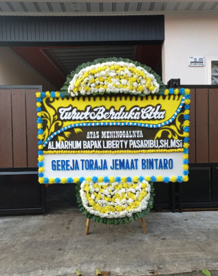 Papan Bunga Duka di Padanan