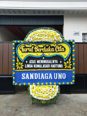 Papan Bunga Duka di Padanan